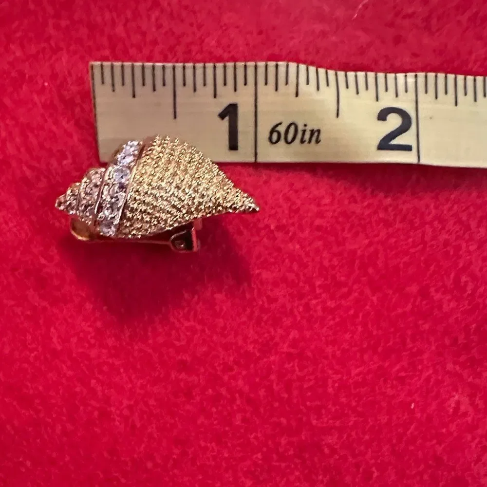 Kenneth J. Lane Vintage Signed Gold Conch Shell w/ Crystals Clip Earrings